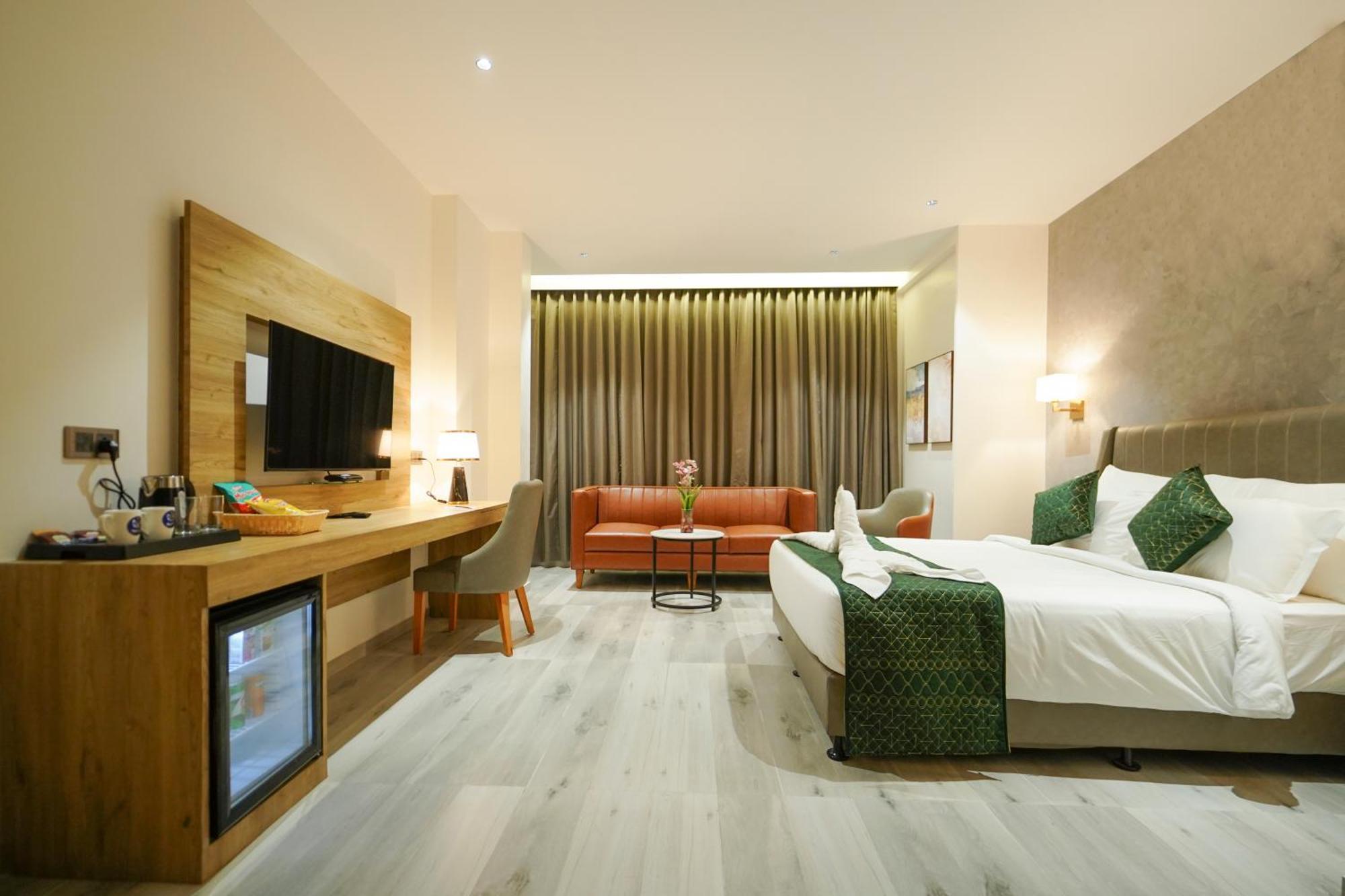 Hotel Park Inn Nellore - Near The Hospital & Highway Bagian luar foto