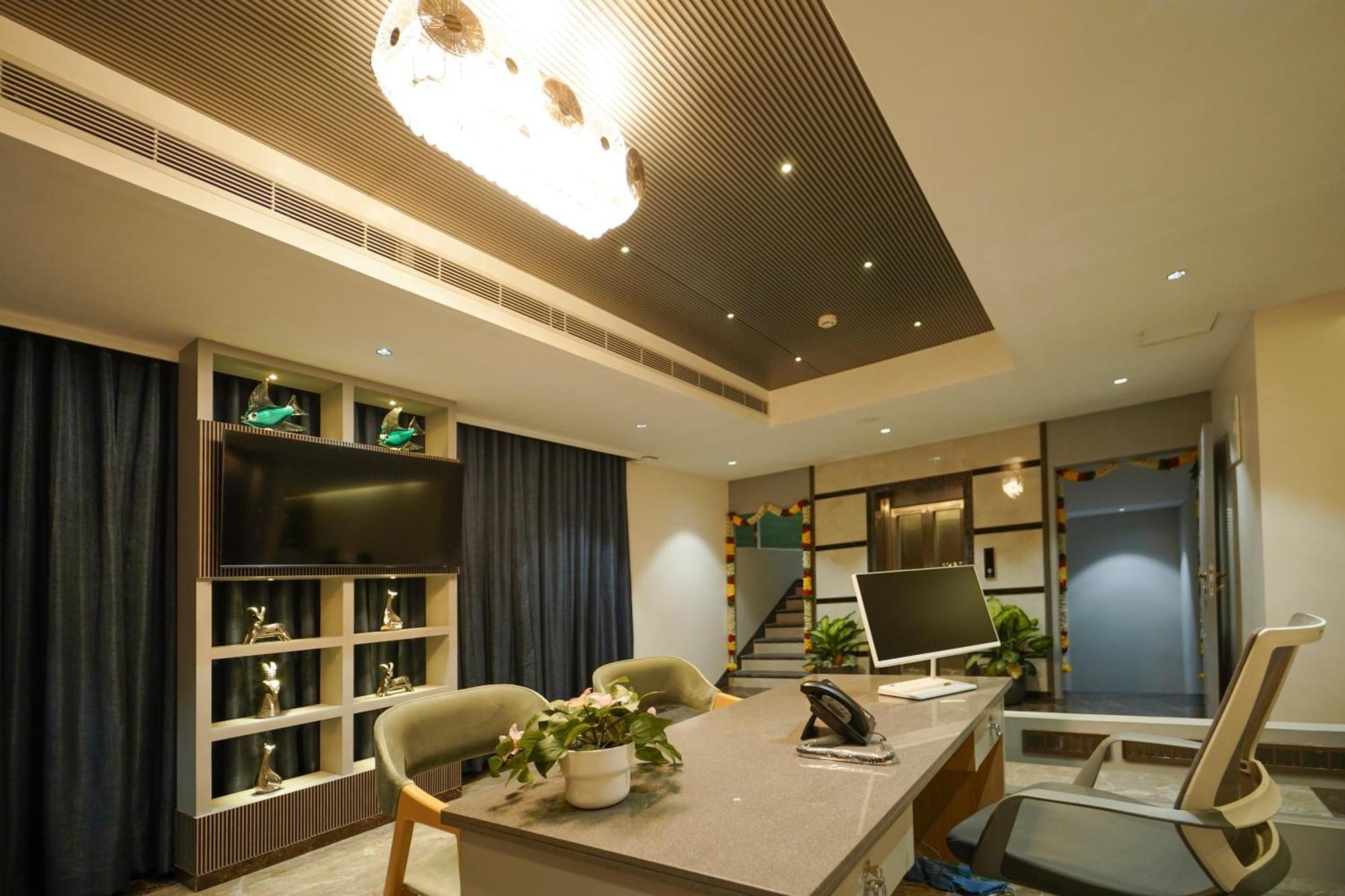 Hotel Park Inn Nellore - Near The Hospital & Highway Bagian luar foto